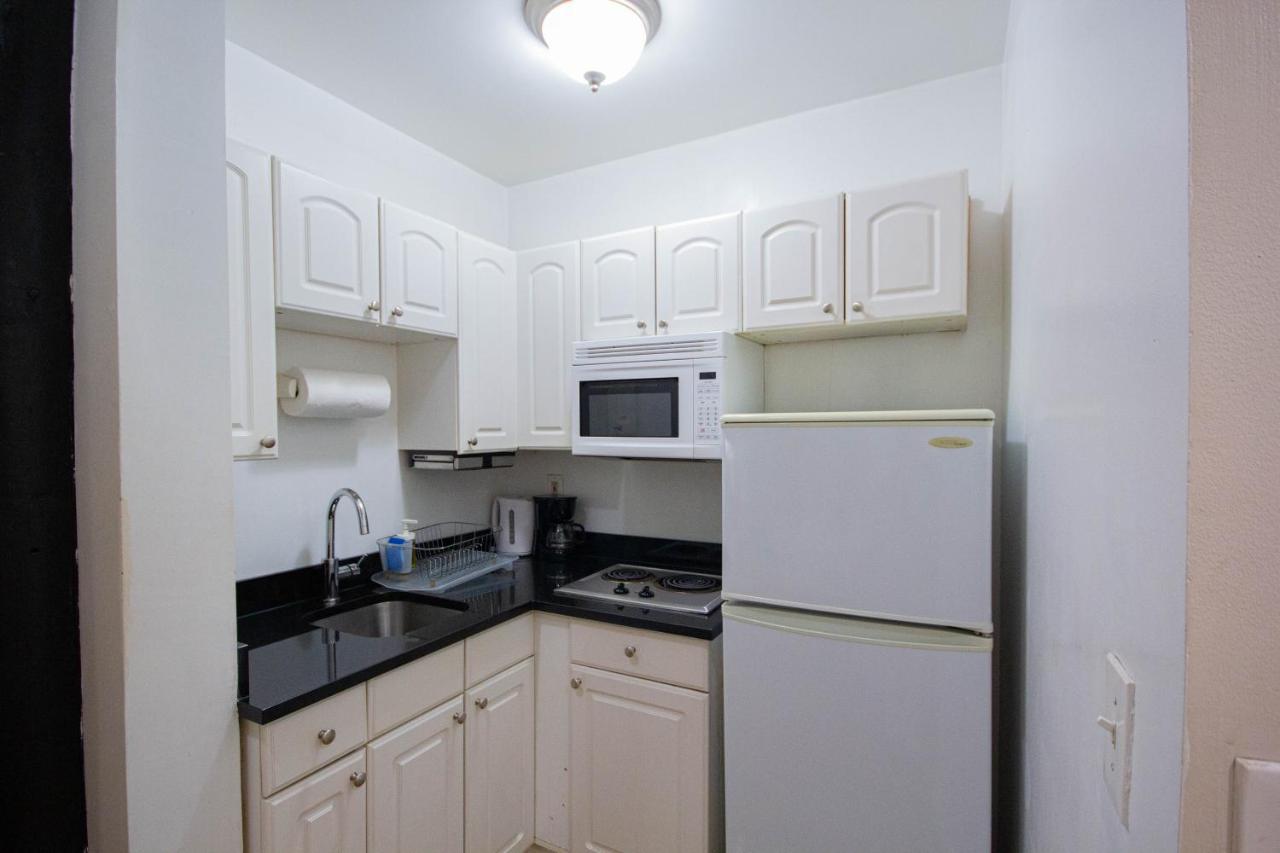 Studio Plus - One-Bedroom Apt Нью-Йорк Экстерьер фото
